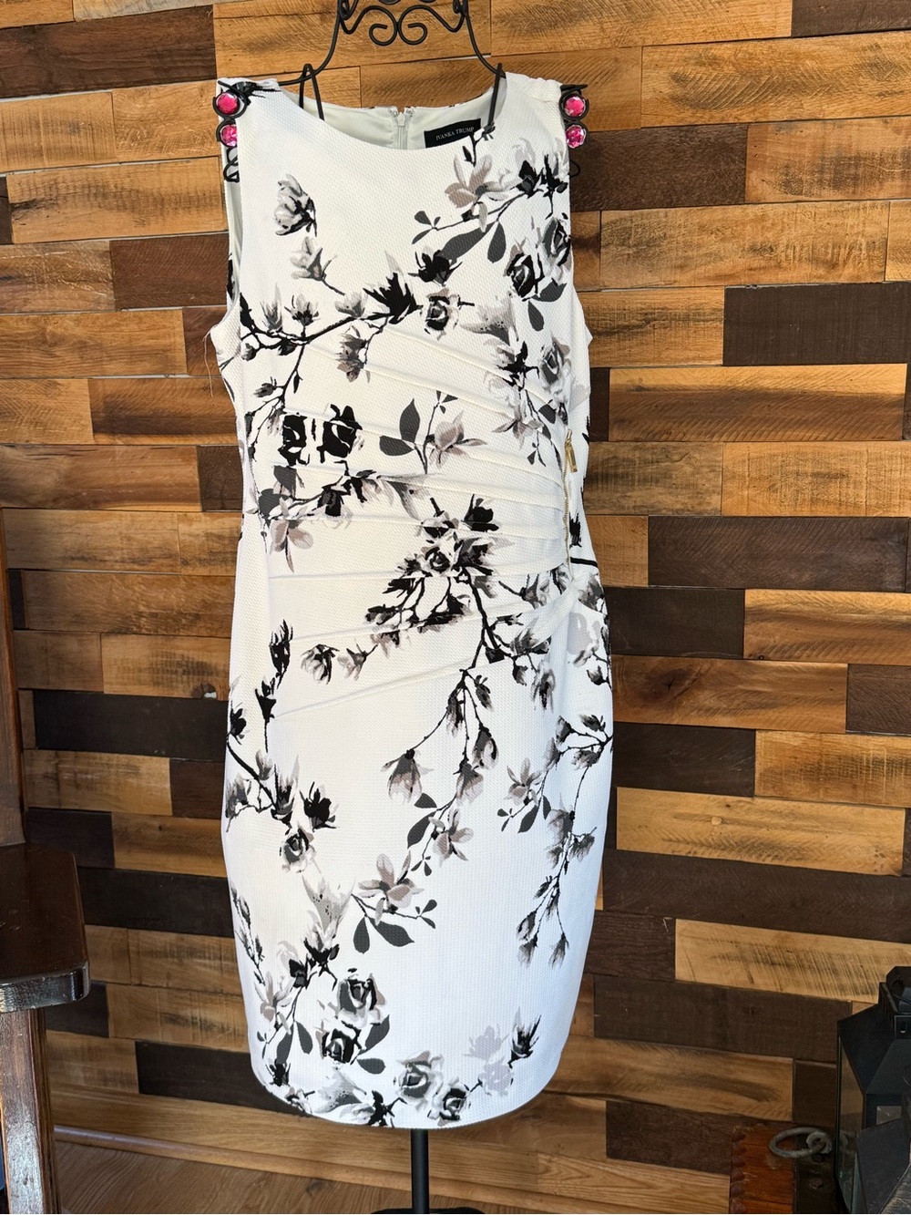 Ivanka Trump Black & White Floral Ruched Sheath Dress Sleeveless Sz 14